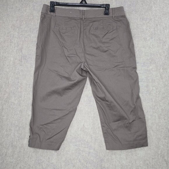 Studio Works Womens 16W Taupe Capris With Lace-Up Detail & Button Closure - Picture 2 of 8